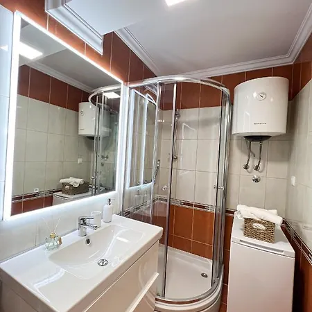 Star Apartment